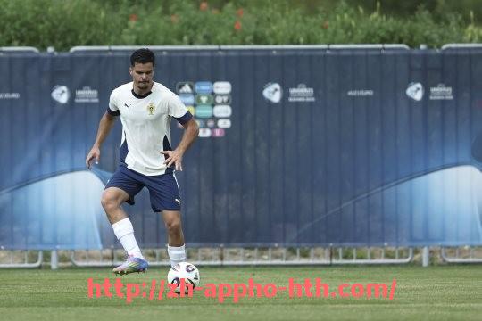 HTH华体会APP下载-如何在线观看NBA火箭队比赛的详细方法及平台推荐